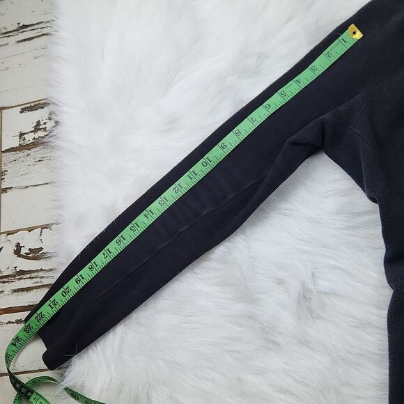 The North Face fleece zip up jacket black Medium fits a Small - Picture 7 of 8